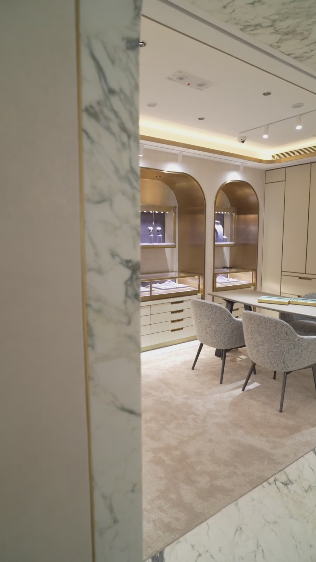 Montresor_infini_HQ_hong_
kong