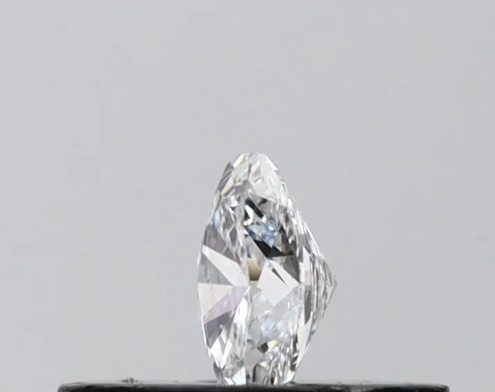 0.20ct Oval Lab Grown Diamond (Colour D, Clarity VS2, IGI Certified)