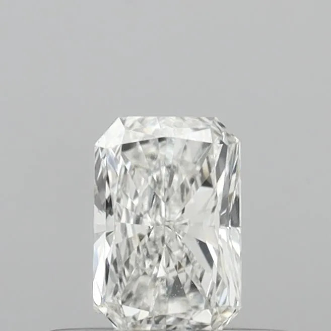 0.30ct Radiant Natural Diamond (Colour G, Clarity VS2, Cut VG, IGI Certified)